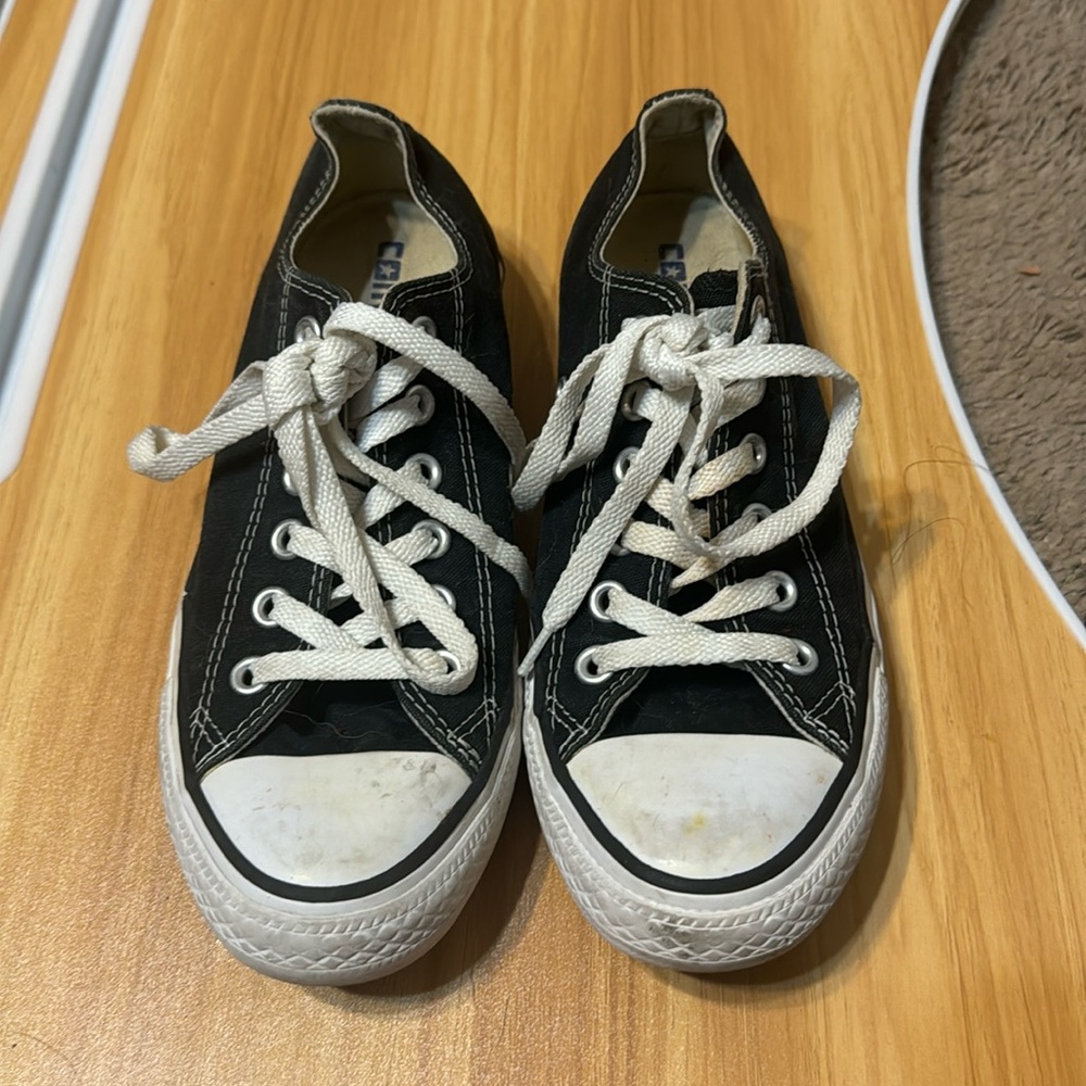 Low top Converse